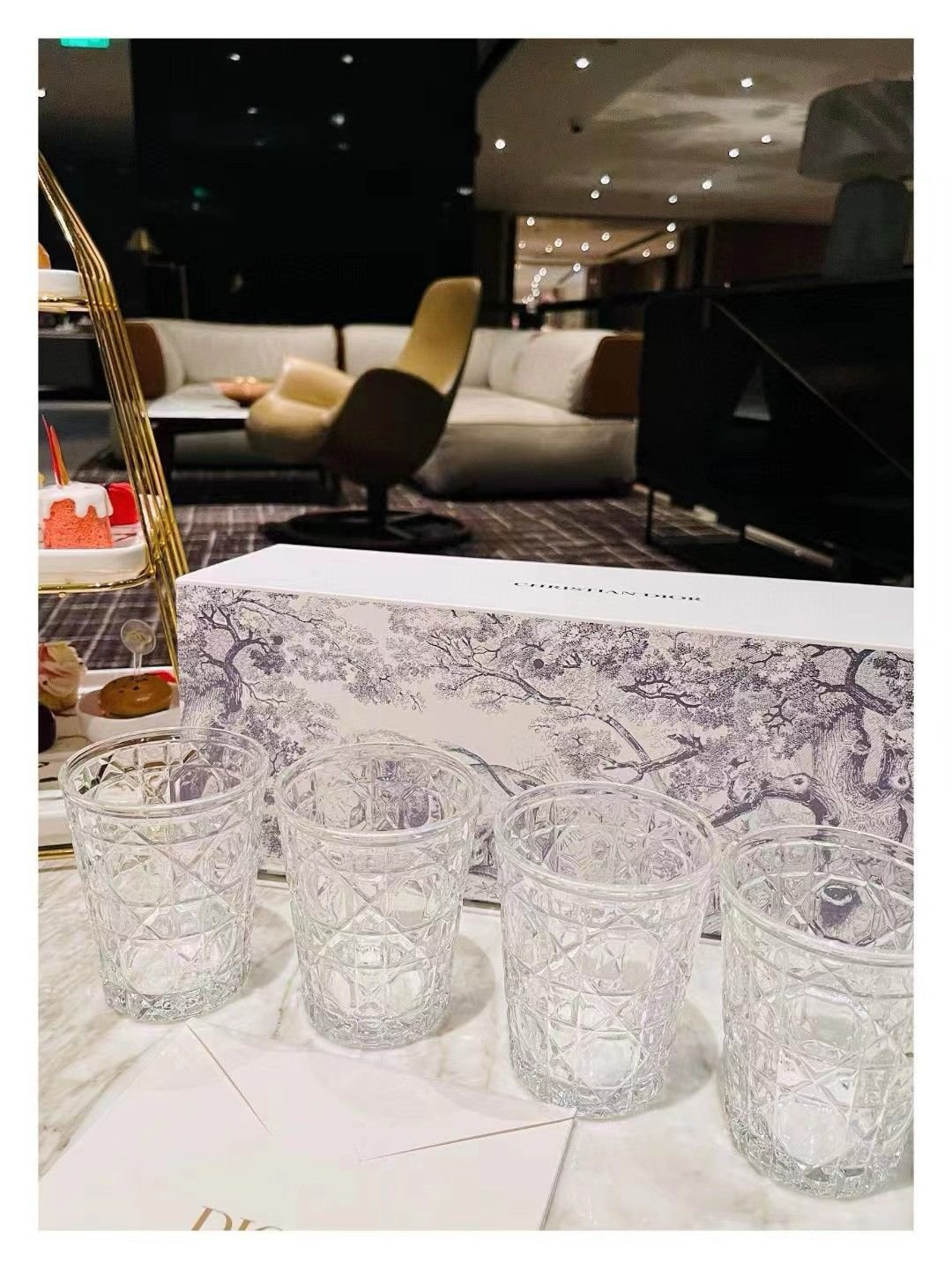 glass set of four - Image 2 of 3